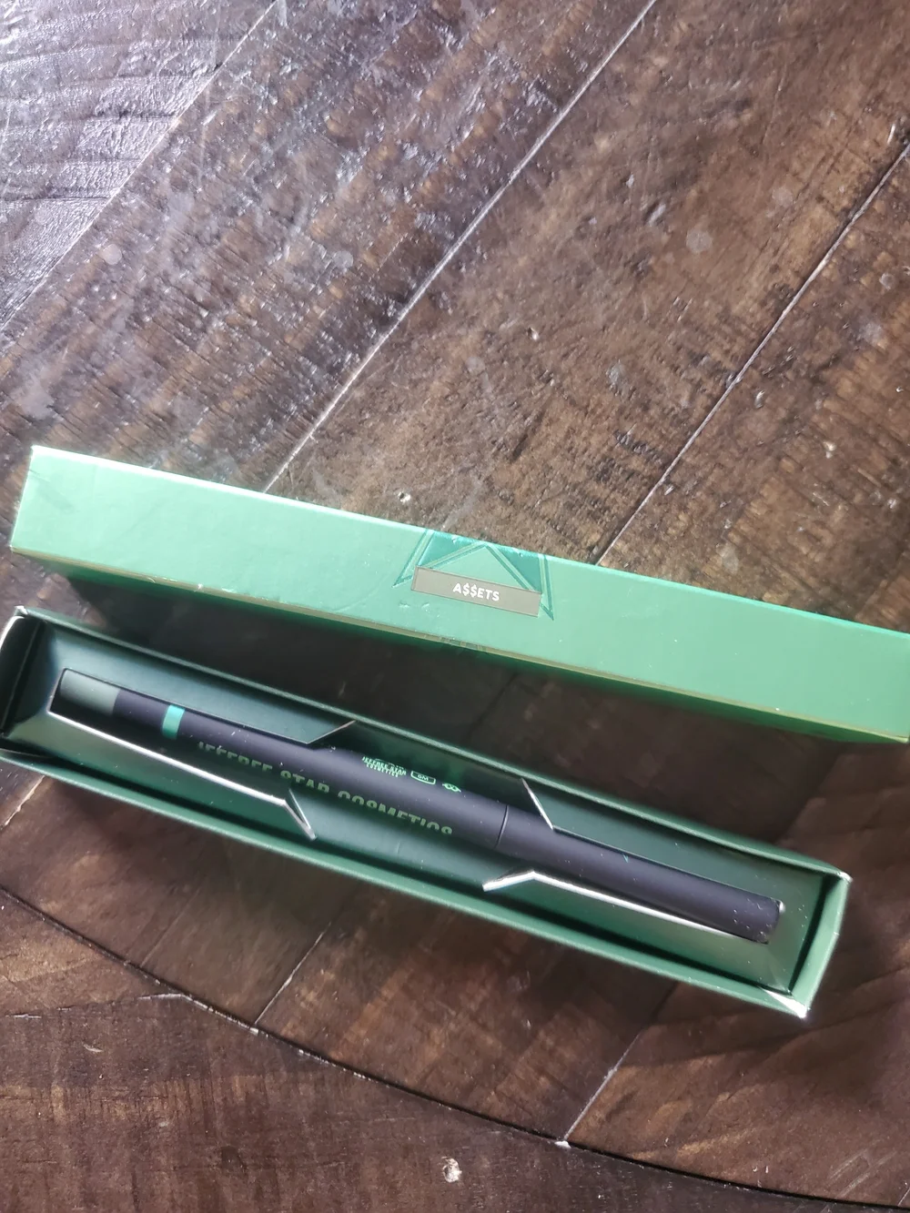Jeffree Star Eyeliner Pen - Black with Green Accents